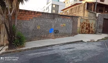 Terreno à venda na Rua Jornalista Lena Santos, 127, Fernão Dias, Belo Horizonte por R$ 650.000