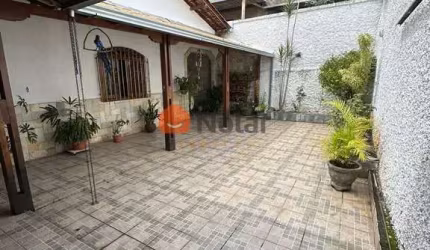 Casa com 4 quartos à venda na Roberto Teixeira da Costa, 132, Conjunto Cristina (São Benedito), Santa Luzia por R$ 650.000