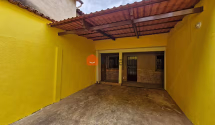 Casa com 3 quartos para alugar na Dom Marcos Teixeira, 231, Campo Alegre, Belo Horizonte por R$ 2.200