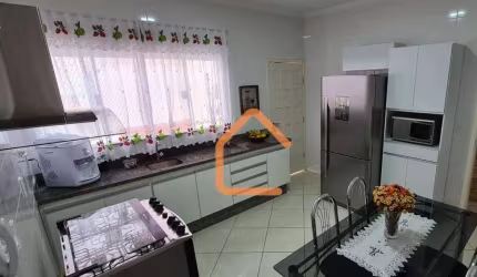 Casa com 3 dormitórios à venda, 105 m² por R$ 450.000,00 - Jardim Canadá - Pouso Alegre/MG