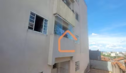 Apartamento com 2 dormitórios à venda, 75 m² por R$ 220.000 - Colina Verde - Pouso Alegre/MG