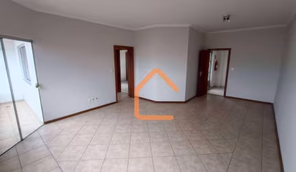 Apartamento com 3 dormitórios à venda, 150 m² por R$ 470.000,00 - Foch - Pouso Alegre/MG