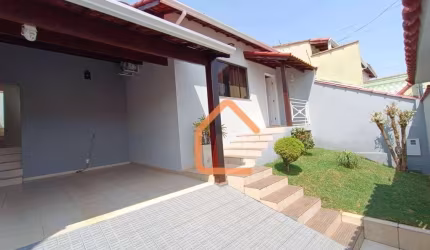 Casa com 3 dormitórios à venda, 123 m² por R$ 740.000,00 - Santa Clara - Pouso Alegre/MG
