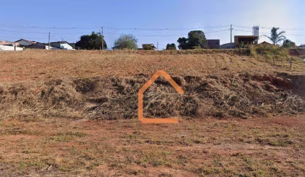 Terreno à venda, 252 m² por R$ 108.000 - Santo Expedito - Pouso Alegre/MG