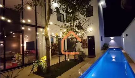 Casa com 4 dormitórios à venda, 235 m² por R$ 1.400.000,00 - Bela Villa - Pouso Alegre/MG