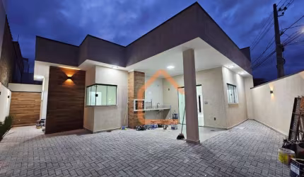 Casa com 3 dormitórios à venda, 132 m² por R$ 660.000 - Parque Real - Pouso Alegre/MG