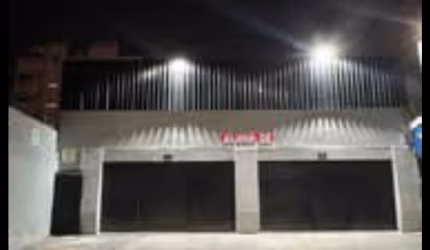 Aluga se uma loja grande