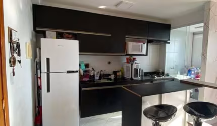 Apartamento para Venda em Carapicuíba, Jardim Marilu, 2 dormitórios, 1 suíte, 1 banheiro, 1 vaga