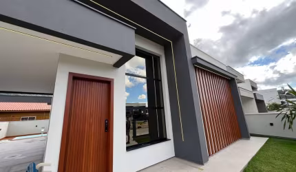 Casa Térrea Moderna e Inteligente – 3 Quartos com Suíte e Piscina