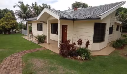 Casa em Condomínio para Venda em Sarandi, Parque Alvamar, 3 dormitórios, 1 suíte, 4 banheiros, 13 vagas