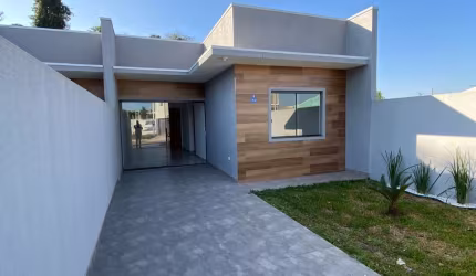 Casa com 3 quartos à venda na Rua Alcatraz, 1141, Gralha Azul, Fazenda Rio Grande, 60 m2 por R$ 328.000
