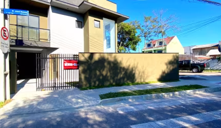 BELO SOBRADO DE 112M2 LOCALIZADO NO SITIO DO CERCADO