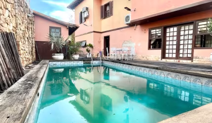 Maravilhosa casa duples na Taquara!!!