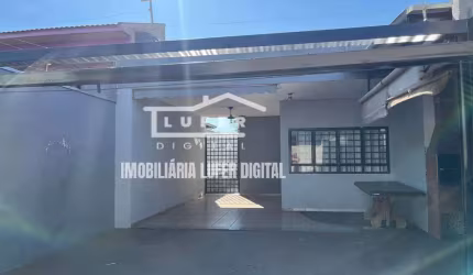 CASA ESPAÇOSA E COM LOCALIZAÇÃO EXCELENTE NO VALE DO SOL!