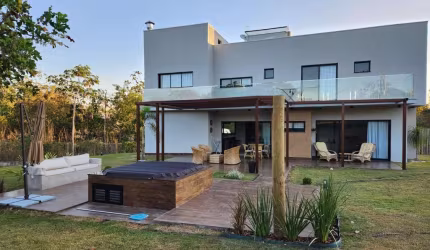 Casa  à venda, Área Rural de Cuiabá, Cuiabá, MT