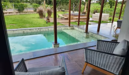 Viva com Elegância no Coração do Campo de Golfe!