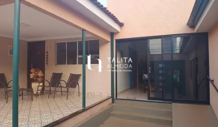Casa Térrea no Centro de Sertãozinho – Excelente Estado e Pronta para Morar!