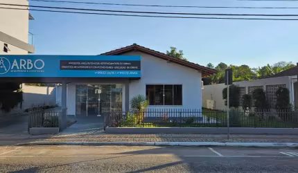 Casa com 2 quartos à venda na Rua Willy Jung, 270, Centro, Rio Negrinho, 217 m2 por R$ 950.000