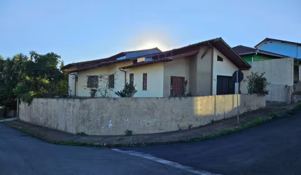 Casa com 6 quartos à venda na Rua Otto Weiss, 526, Cruzeiro, Rio Negrinho por R$ 490.000