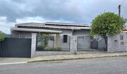 Casa com 3 quartos à venda na Rua Brigadeiro Franco, 345, Ceramarte, Rio Negrinho por R$ 790.000