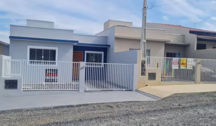 Casa com 2 quartos à venda na RUA BENEMÉRITO ANTÔNIO GRAMS, 192, Vila Nova, Mafra, 56 m2 por R$ 245.000