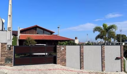 Casa com 3 quartos à venda na Itajuba, Itajubá, Barra Velha por R$ 690.000