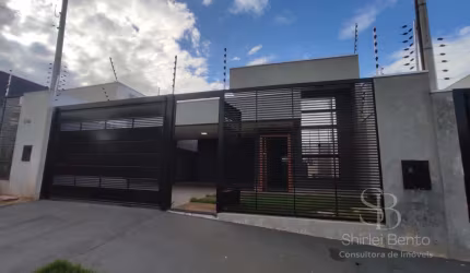 Casa para Venda em Maringá, Jardim São Clemente, 3 dormitórios, 1 suíte, 3 banheiros, 2 vagas