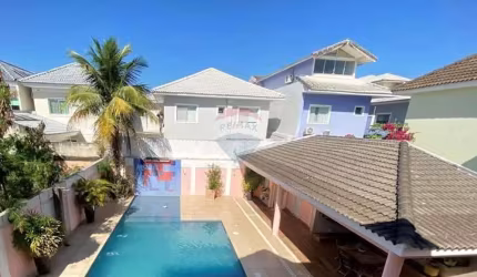Luxuosa Casa à venda na Barra da Tijuca!!