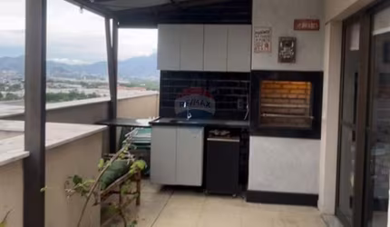 Cobertura espetacular com 3 quartos à venda na Barra Olímpica !!