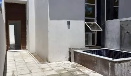 CASA NOVA NO VALENTINA COM 2 QUARTOS