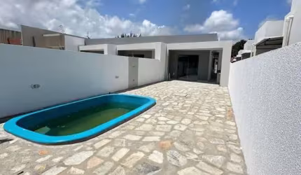 BELISSIMAS CASAS EM JACUMÃ COM PISCINA