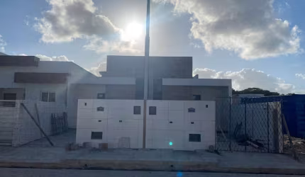 CASA COM 3 QUARTOS NO COLINAS DO SUL COM ITBI E CARTORIO INCLUSO