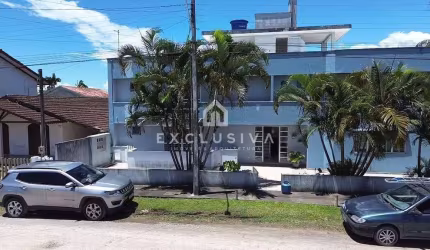 Apartamento Barra do Saí