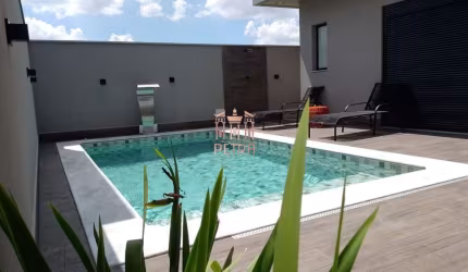 Casa com 3 dormitórios à venda, 230 m²