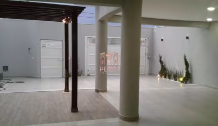 Casa com 3 dormitórios à venda, 167 m²