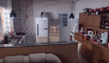 Casa com 1 dormitório à venda, 250 m²