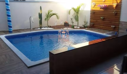 Casa com 3 dormitórios à venda, 100 m²
