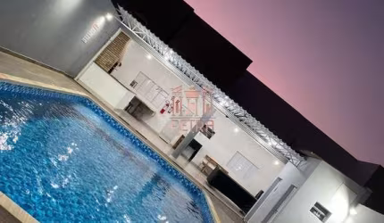 ÁREA DE LAZER NO JARDIM ARANHA DE OLIVEIRA
