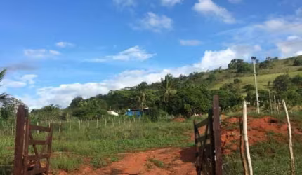 Excelente Fazenda 3,5 hec, Lazer, Qualidade de Vida pra Você em Vitória, Aceito Imóvel/Carro