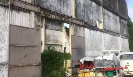 Alugamos Galpões de 200m2 a 800m2 a 80m da Estrada dos Remédios, Afogados, Preços a Combinar