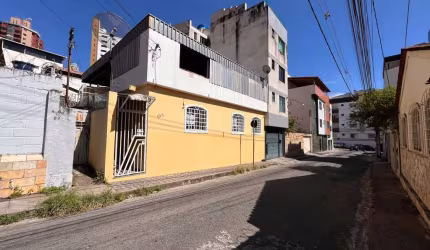 CASA RESIDENCIAL OU COMERCIAL REGIAO CENTRAL DE DIVINOPOLIS MG