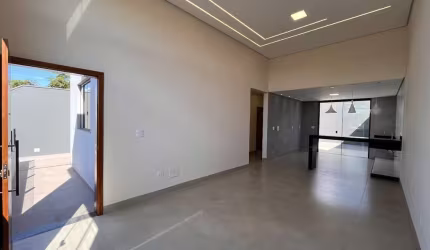 CASA MODERNA NA REGIAO DO BAIRRO DOM CRISTIANO EM DIVINOPOLIS MG