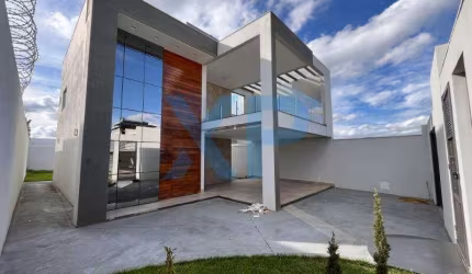 Casa de Alto Padrão no Jardim Betania: 3 Quartos, 1 Suíte, 2 Salas, 2 Banheiros, 4 Vagas de Garagem, 195m². Venha viver com estilo e conforto!