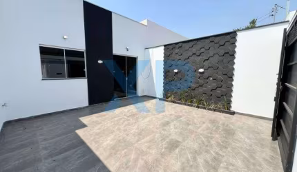 Casa à venda, 3 quartos, 1 suíte, 2 vagas, INTERLAGOS - Divinopolis/MG