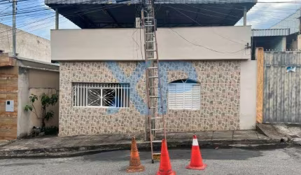 CASA A VENDA NA REGIAO CENTRAL DE DIVINOPOLIS-MG