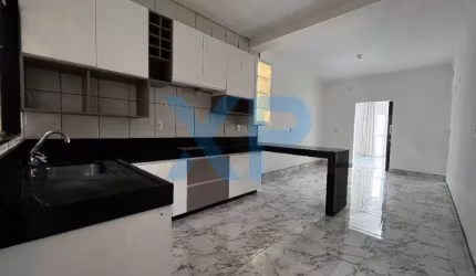 CASA RESIDENCIAL A VENDA NO BAIRRO SANTA ROSA EM DIVINÓPOLIS-MG