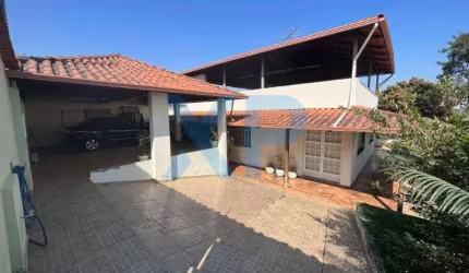 CASA RESIDENCIAL A VENDA NO BAIRRO VILA ROMANA EM DIVINÓPOLIS-MG