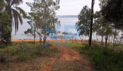 TERRENO NA BEIRA DO LAGO DE FURNAS REGIÃO DE FORMIGA-MG