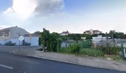 Terreno à venda na Avenida Eduardo Prado, 40, Cavalhada, Porto Alegre por R$ 560.000
