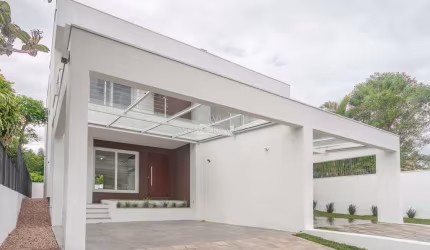Casa com 3 quartos à venda na Rua Padre João Batista Reus, 366, Vila Conceição, Porto Alegre por R$ 1.090.000